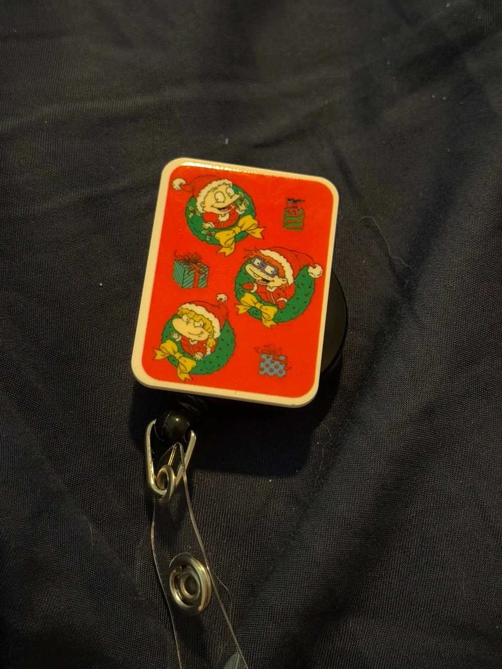 Portable Audio Badge Reel with Red Holiday Design